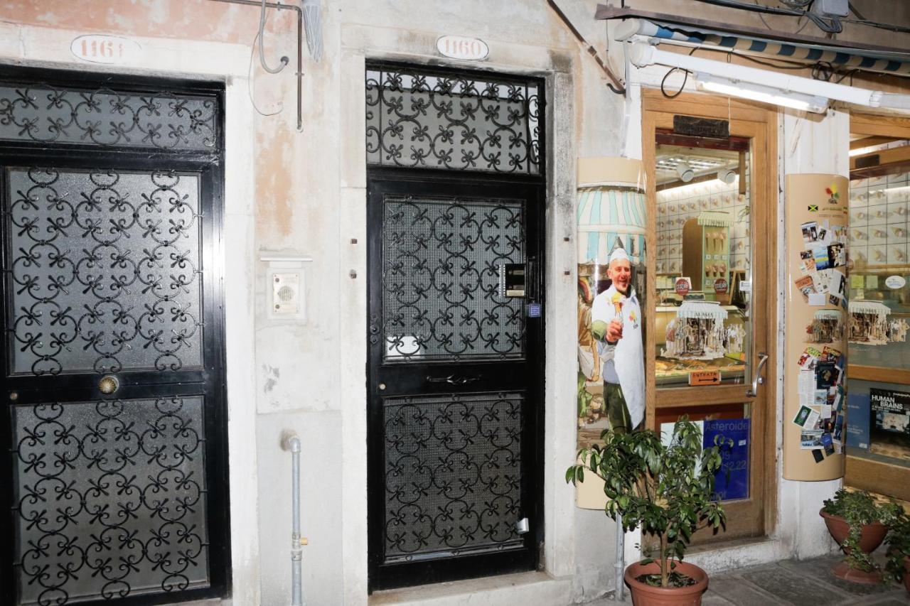 Santa Croce Guest House 베니스 외부 사진